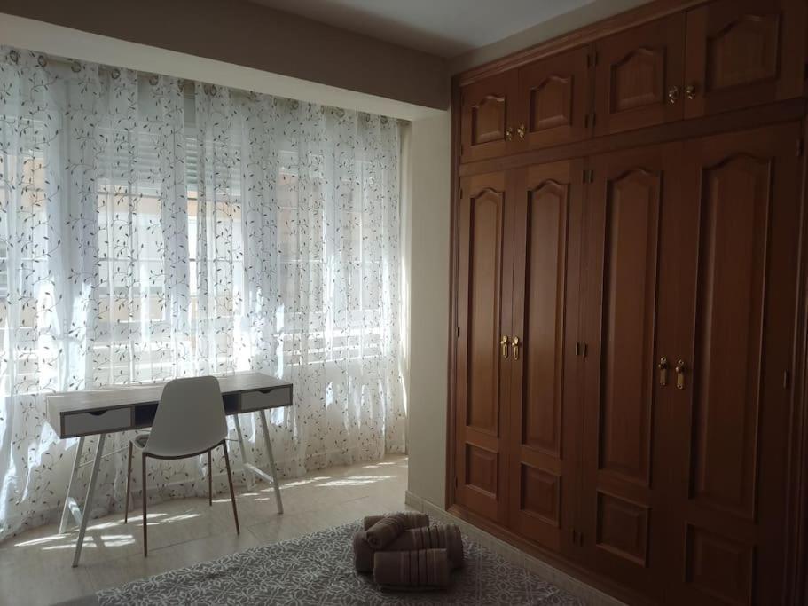 Acogedor Apartamento Frente Al Mar Elena Y Michele Алмерия Екстериор снимка