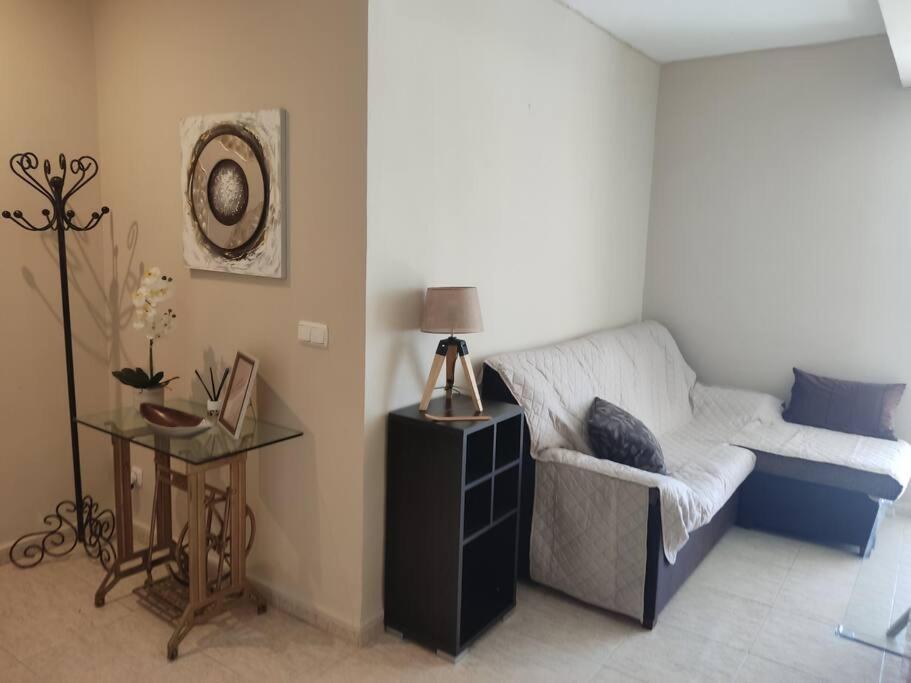 Acogedor Apartamento Frente Al Mar Elena Y Michele Алмерия Екстериор снимка